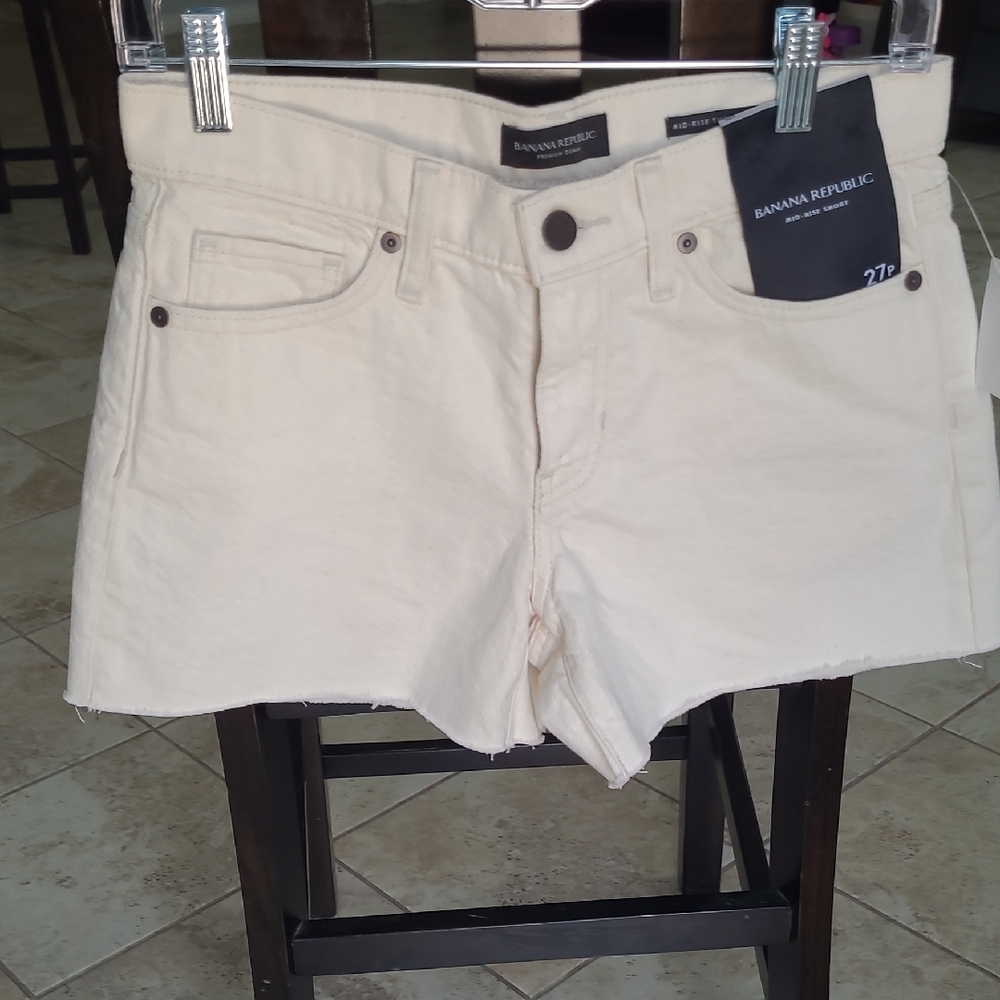 Banana Republic Cream Women's Shorts